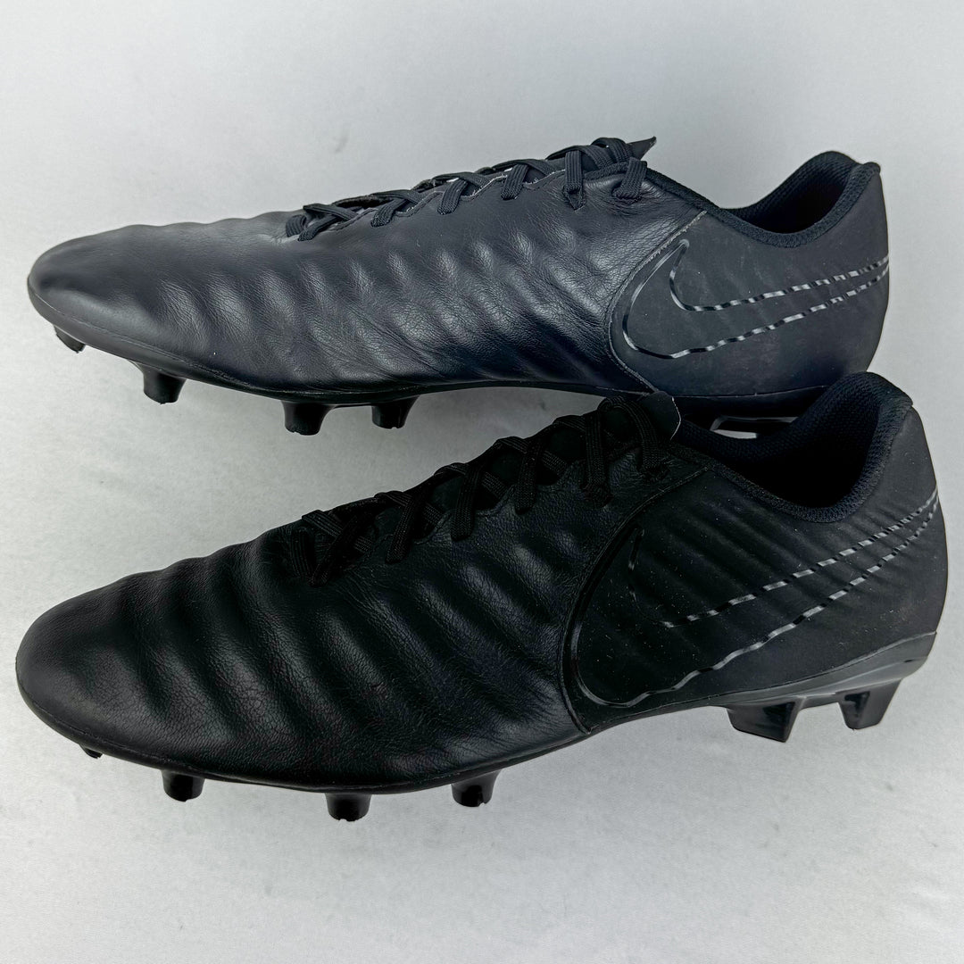 Nike Tiempo Legend VII Academy FG - Black/Black *Wore Once*