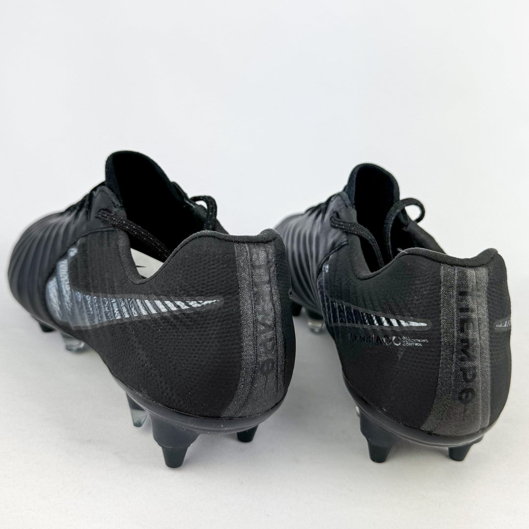 Nike Tiempo Legend VII Elite Anti-Clog SG-Pro - Black/Black *Brand New*