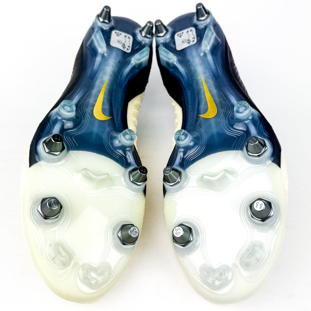 Nike Phantom GX II Elite SG-Pro - Player Edition - White/Metallic Gold Coin/Black *In Box*