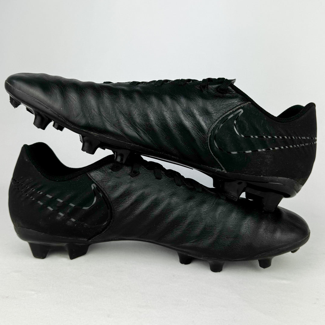 Nike Tiempo Legend VII Academy FG - Black/Black *Wore Once*