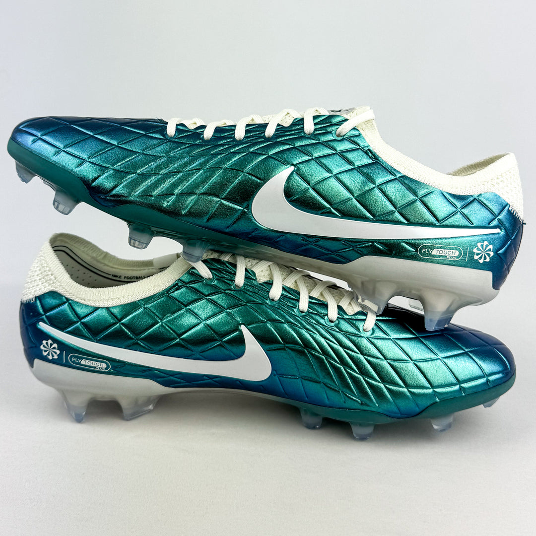 Nike Tiempo Legend 10 Elite FG x Emerald - Dark Atomic Teal/Sail *In Box*