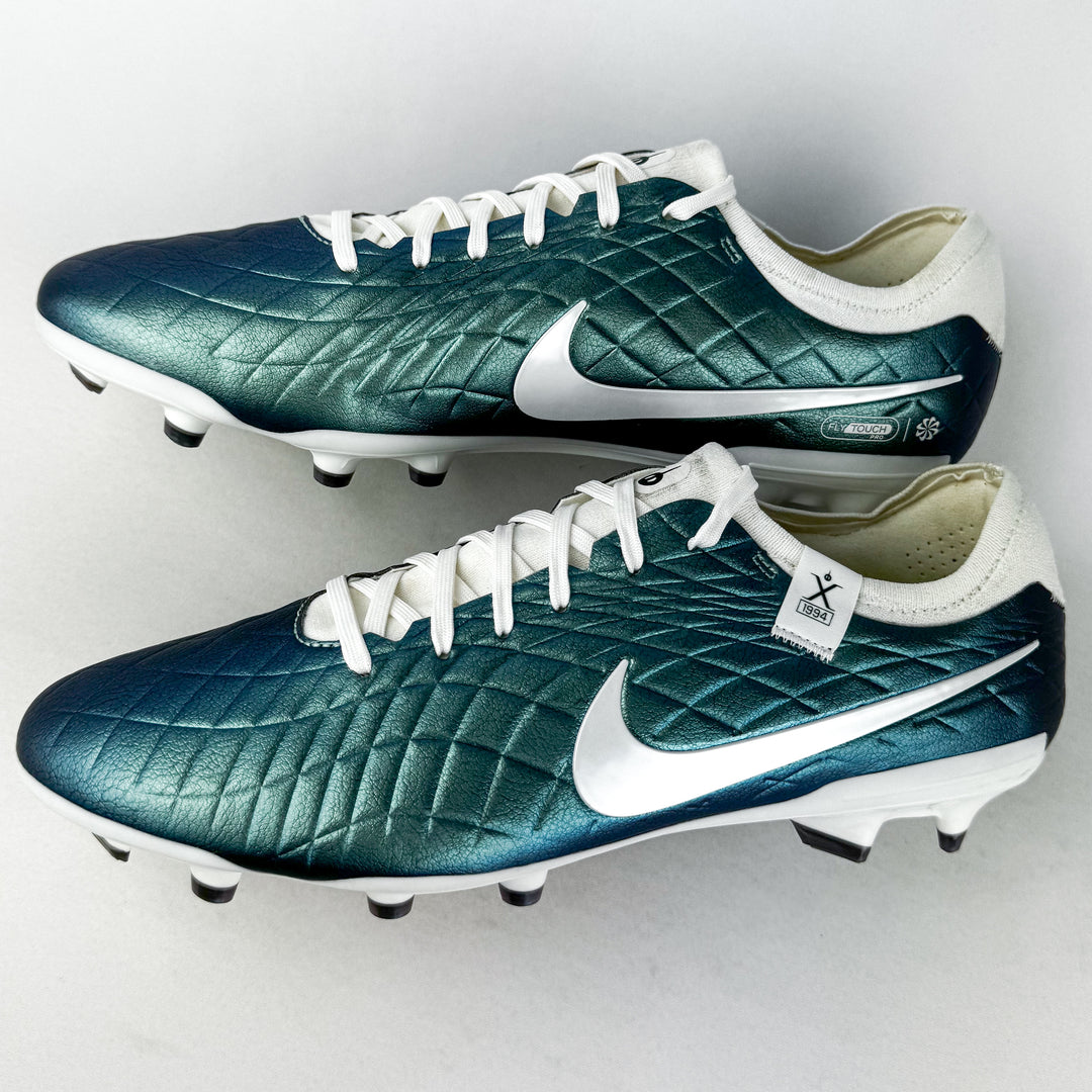 Nike Tiempo Legend 10 Pro FG x Emerald - Dark Atomic Teal/Sail *In Box*