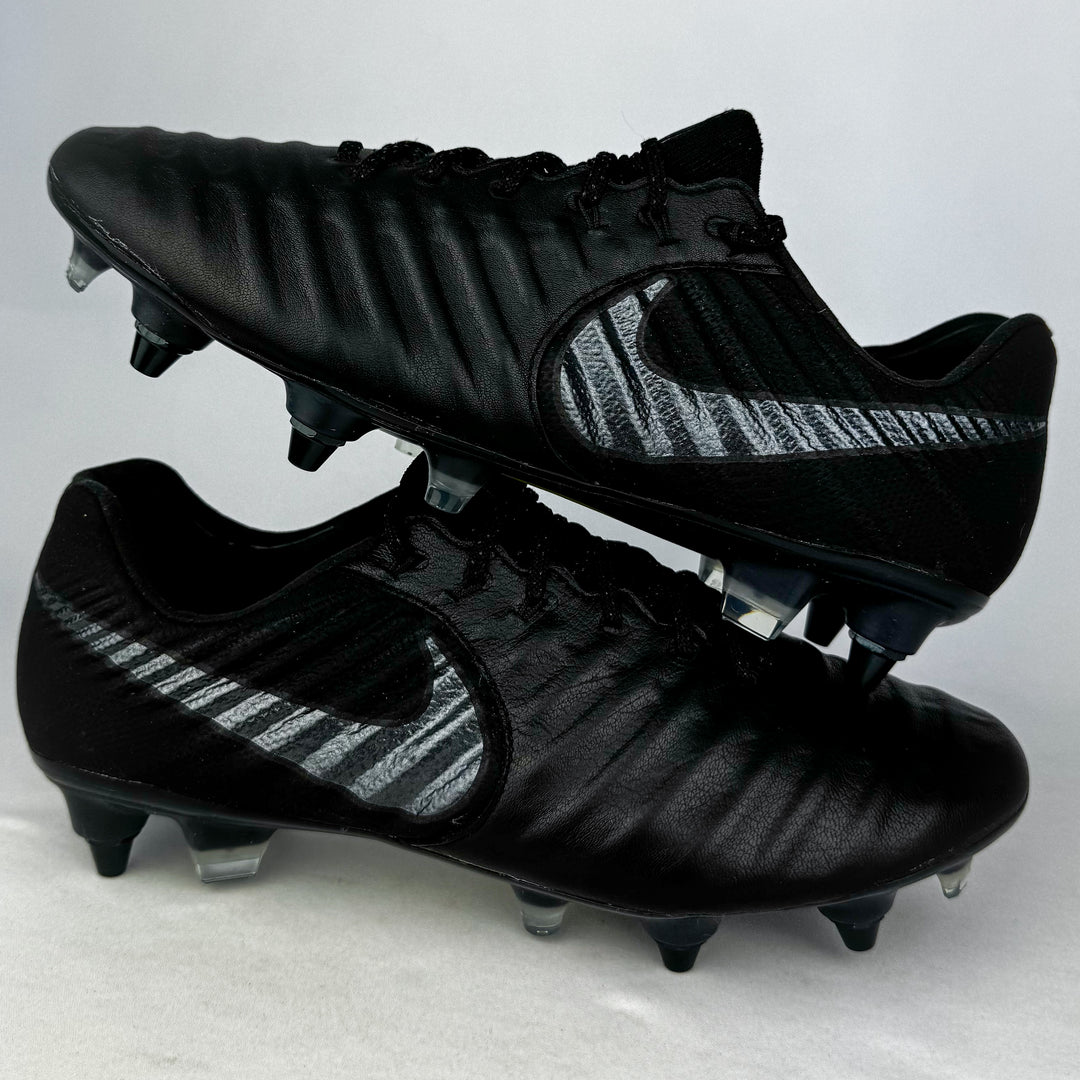 Nike Tiempo Legend VII Elite Anti-Clog SG-Pro - Black/Black *Brand New*