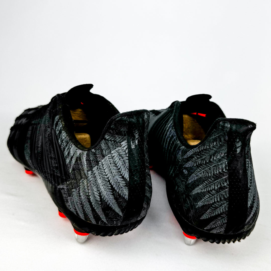 Adidas Predator Malice Control SG - Core Black/Solar Orange *Pre-Owned*