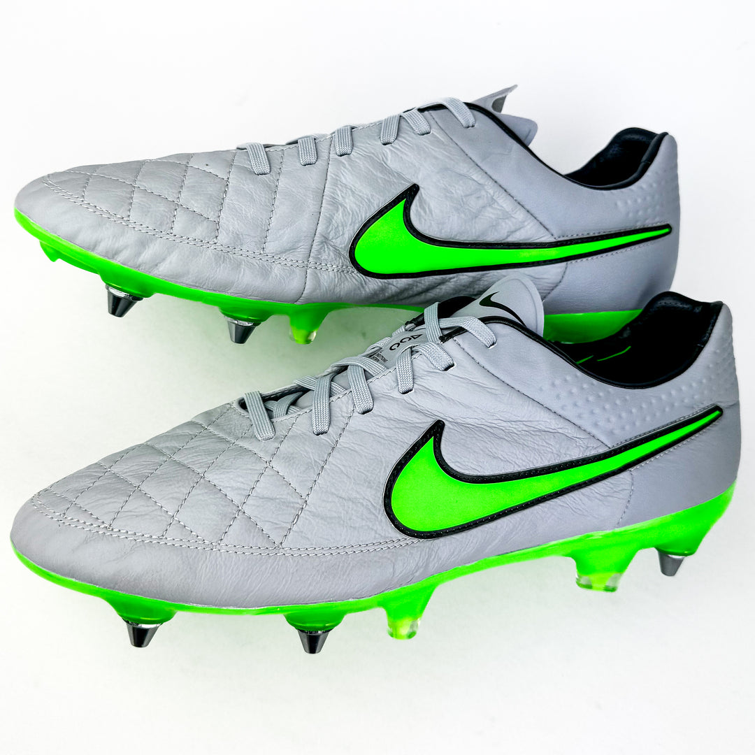 Nike Tiempo Legend V SG-Pro - Wolf Grey/Strike Green *Player-Issued*