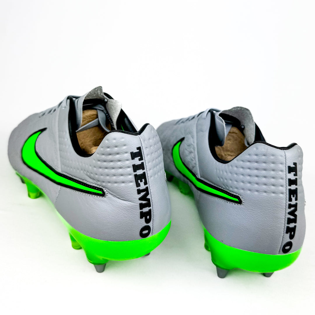 Nike Tiempo Legend V SG-Pro - Wolf Grey/Strike Green *Player-Issued*