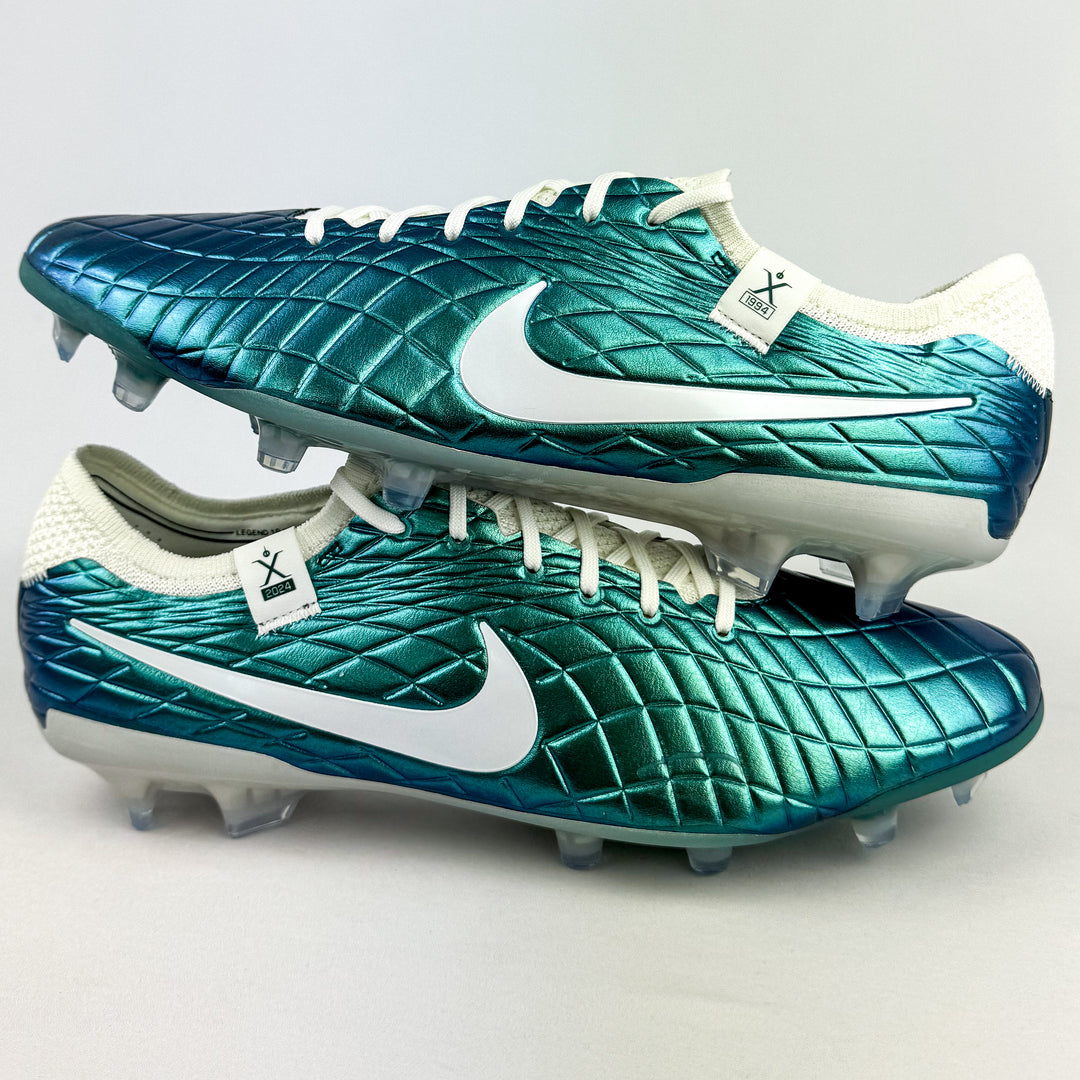 Nike Tiempo Legend 10 Elite FG x Emerald - Dark Atomic Teal/Sail *In Box*