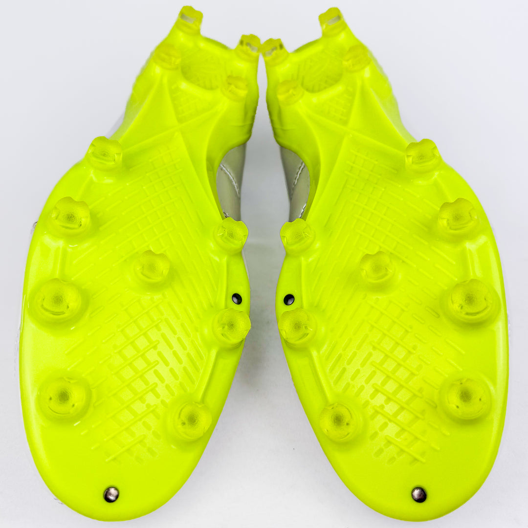 ASICS DS Light X-Fly 6 FG - Cloud Grey/Safety Yellow *Wore Once*