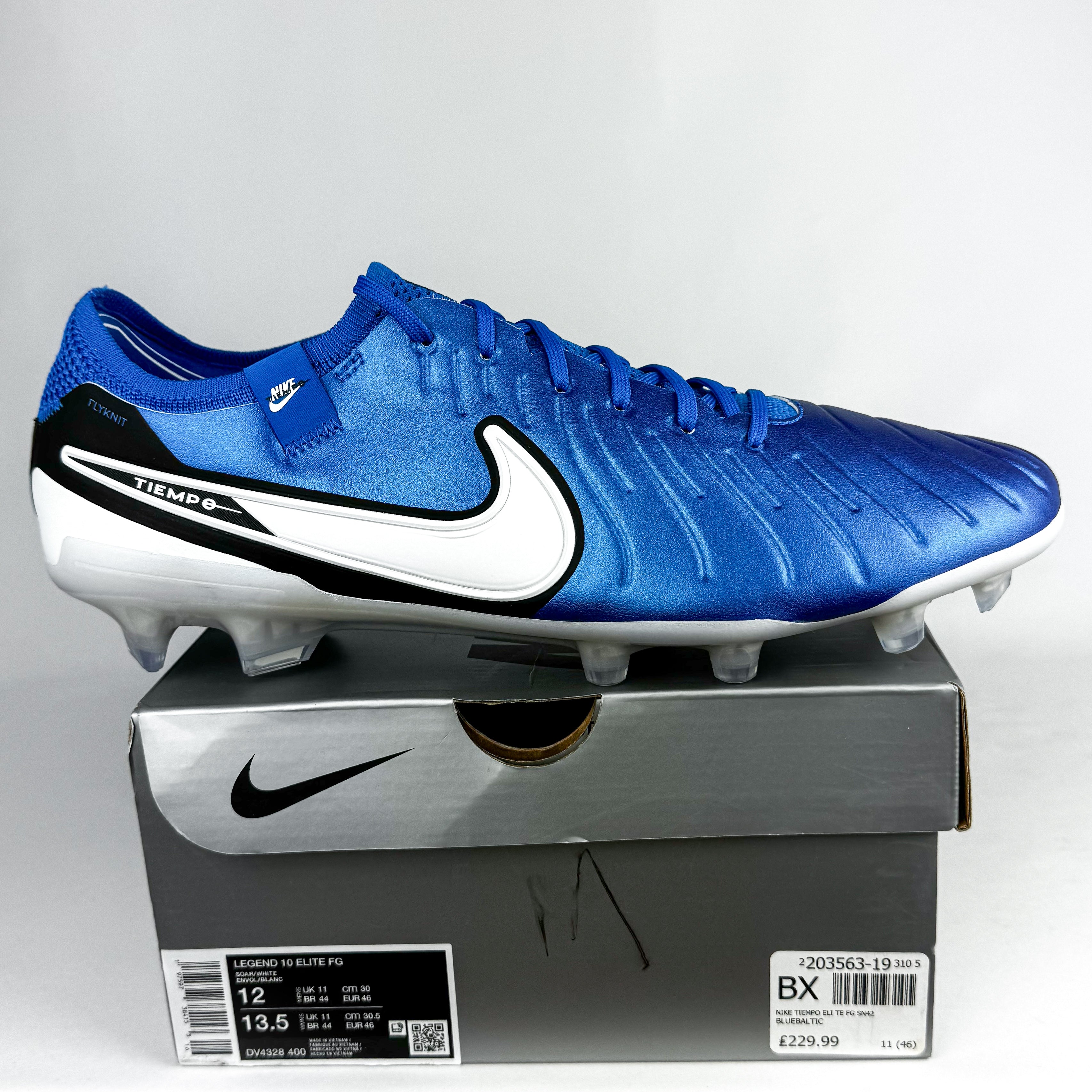 nike tiempo legend 7 size 10.5