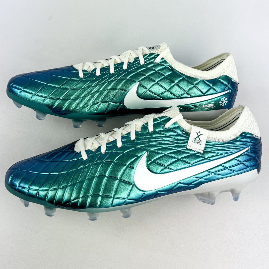 Nike Tiempo Legend 10 Elite FG x Emerald - Dark Atomic Teal/Sail *In Box*