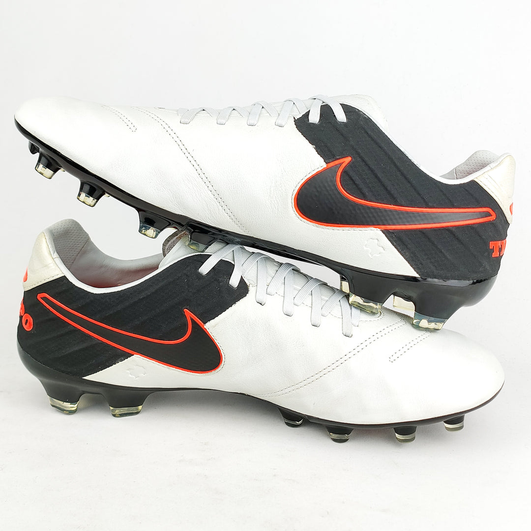 Nike Tiempo 6 Legacy II FG - Pure Platinum/Hyper Orange/Black *In Box*